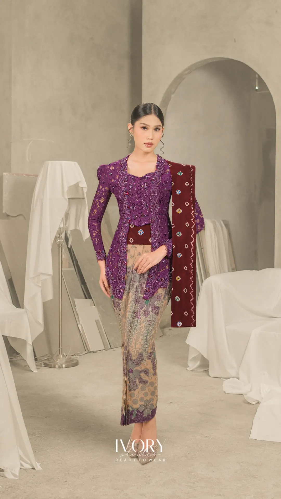 Karuna Mulberry Kutubaru Kebaya