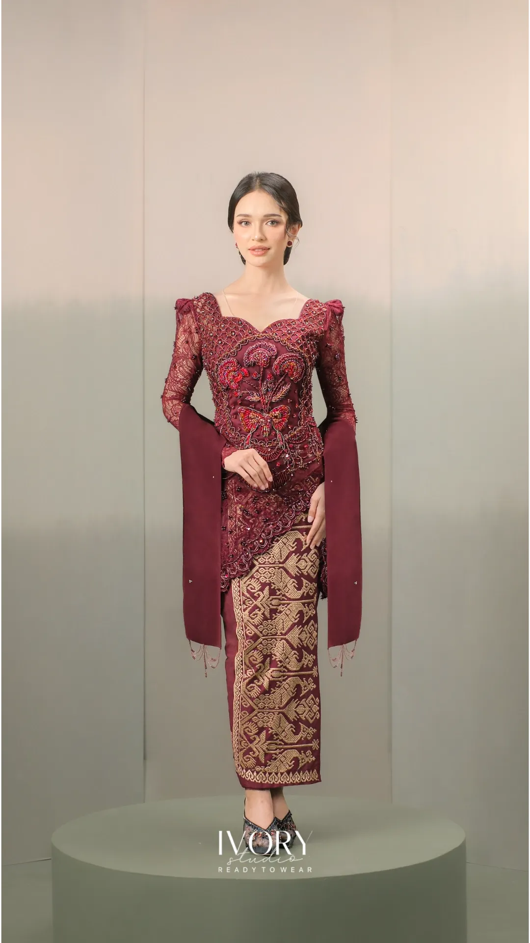 Calon Arang Kebaya in Burgundy