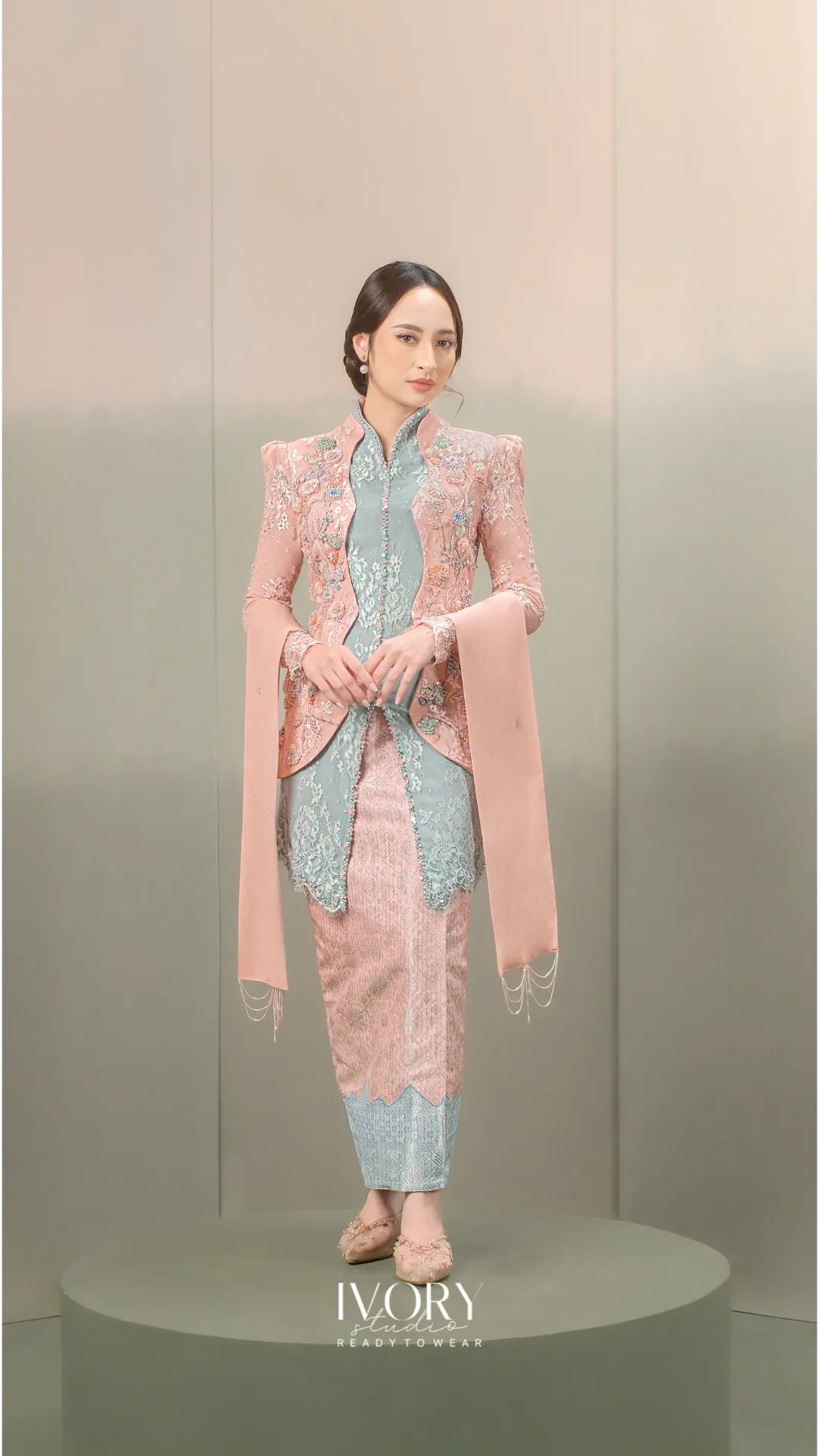 Pesut Mahakam Kebaya in Dusty Pink on Dust Blue